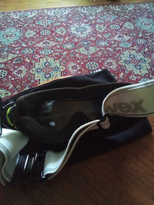 Шлем и др.для сноуборда.