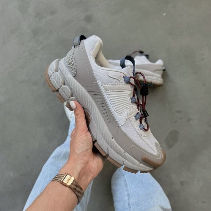Кросівки (36-45) Nike Zoom Vomero 5 Roam Premium