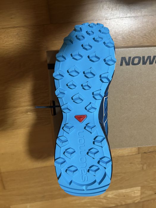 Sapatilhas novas sem uso marca salmao