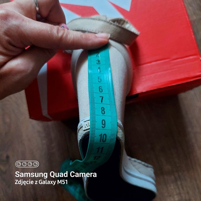 Buty letnie TOMMY HILFIGER 39