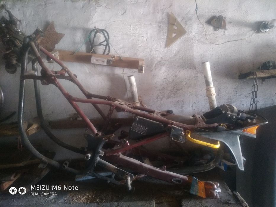 Запчасти к мотоциклу HONDA VT250F, VTF250