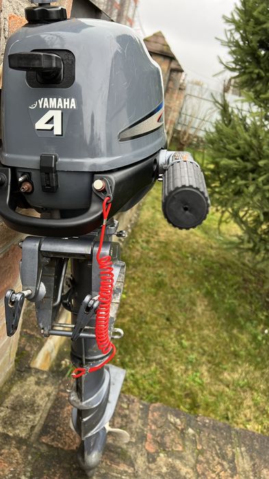 Лодочний мотор  Yamaha 4