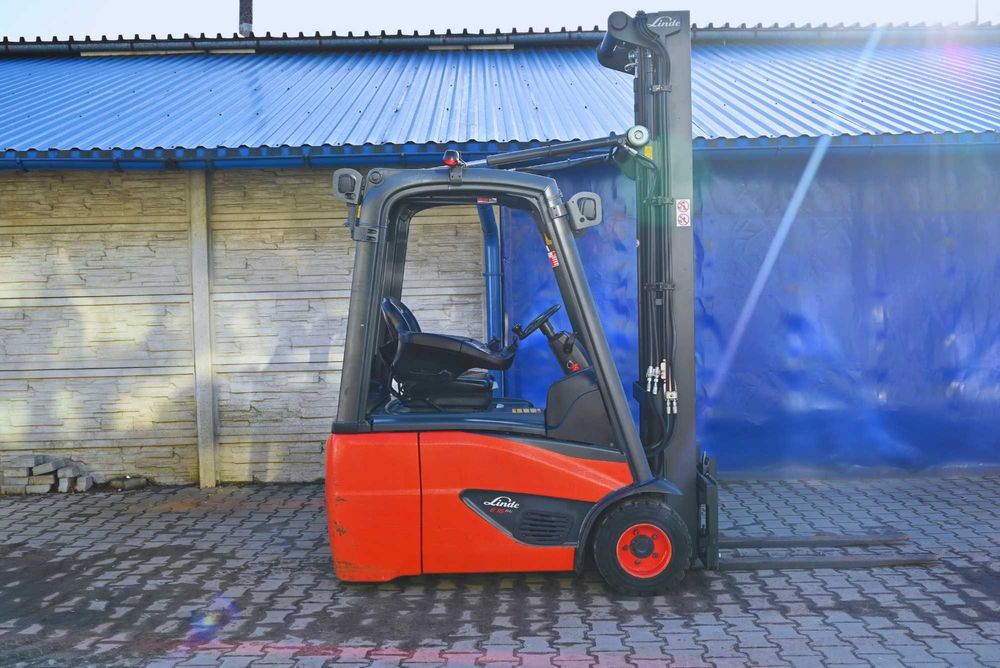 Wózek widłowy Linde E16C-02 Triplex 607 cm 2016 rok 5863mth FHP 472