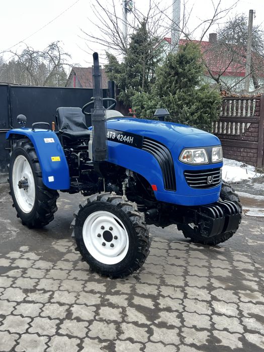 ДТЗ 244 чотирнадцятого року був придбаний в пʼятнадцятому стан робочий