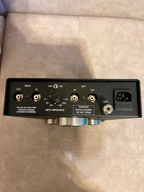 Продам фонокорректор шведской компании Primare Systems AB R20