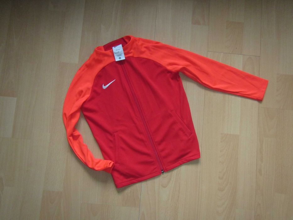 NIKE bluza rozpinana rozm.122-128