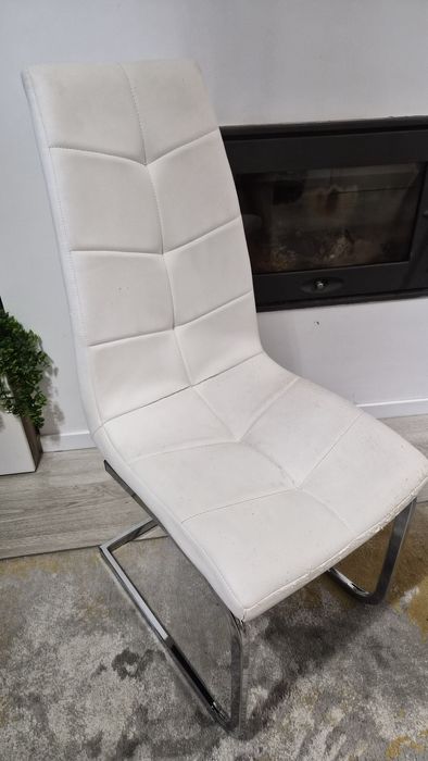 4 Cadeiras de sala para restauro