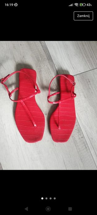 Sandałki czerwone imitacja krokodyla