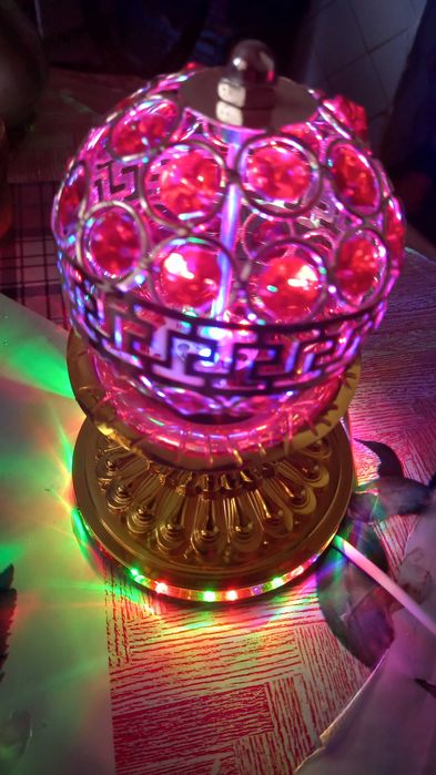 Лампа настольная вращающаяся диско шар