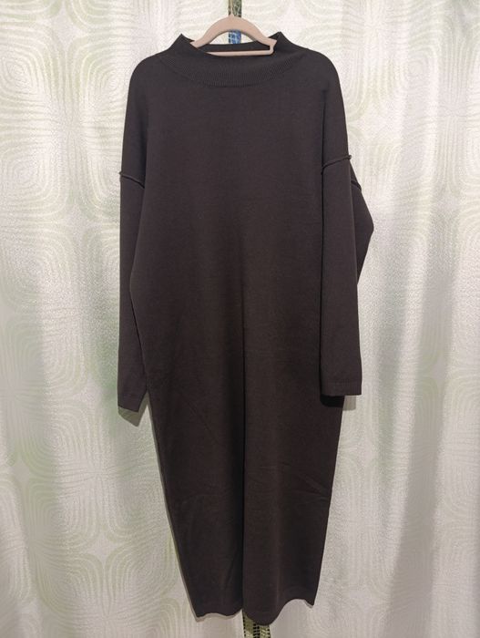 Сукня светр шоколадного кольору розмір 52