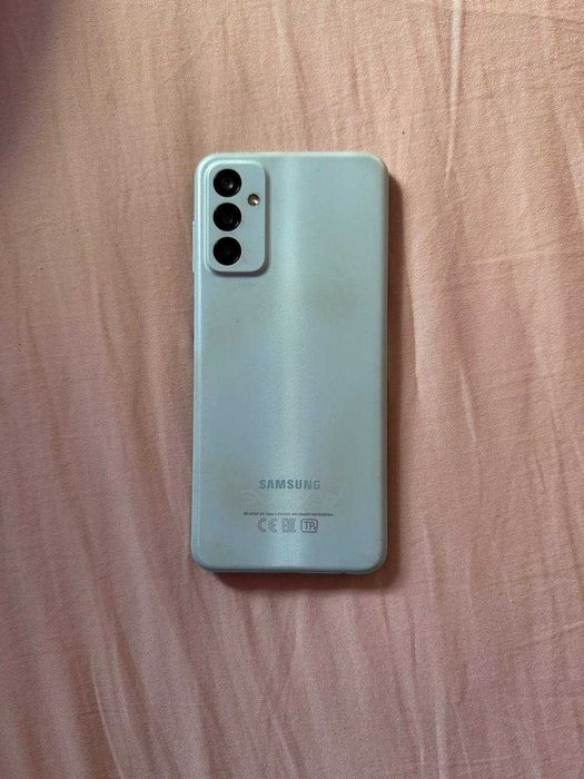 Телефон Samsung Galaxy M13 4\64 GB