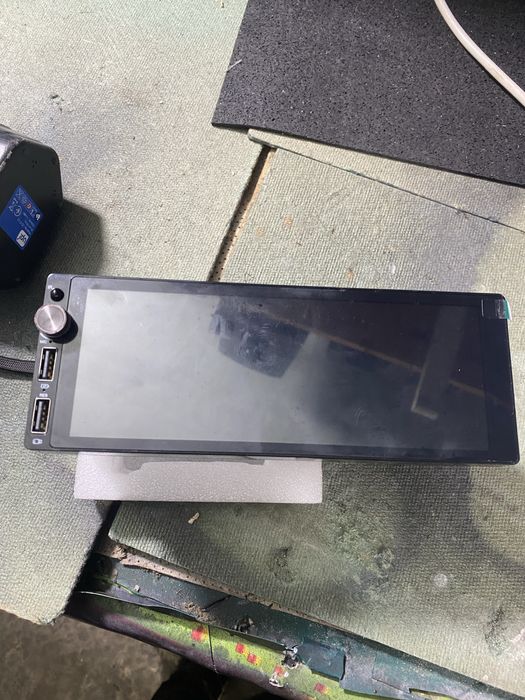 Автомагнітола  з Apple Carplay Android Auto