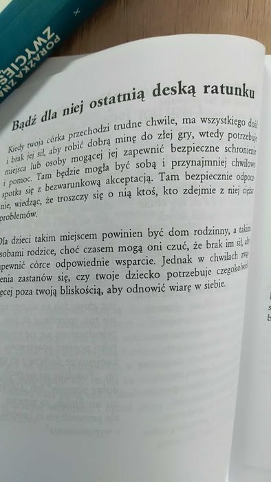 Jak wychować szczęśliwą i pewną siebie dziewczynkę Hartley - Brewer