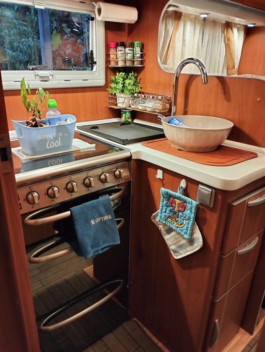 Autocaravana Mclouis Tandy 672 CAMA CENTRAL