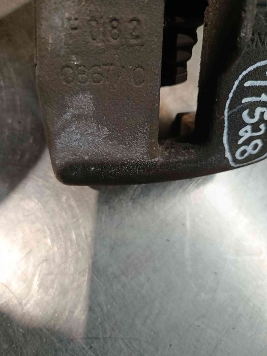 Pinça travão / maxila de travão trás esquerda AUDI A6 Avant (4F5, C6)