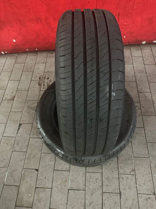 2 Pneus 205/55/16 Goodyear Efficient Grip Perf 2