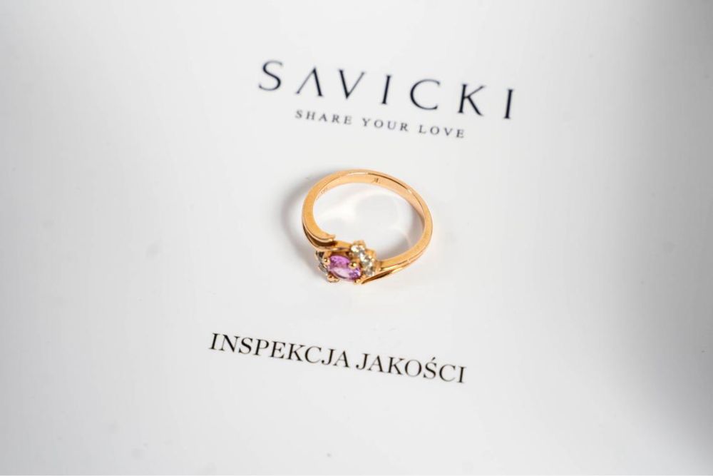 Pierścionek Zaręczynowy SAVICKI | złoto, różowy szafir i diamenty