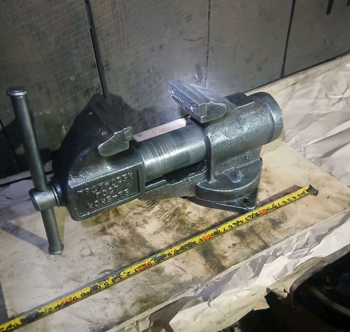 Лещата для роботи