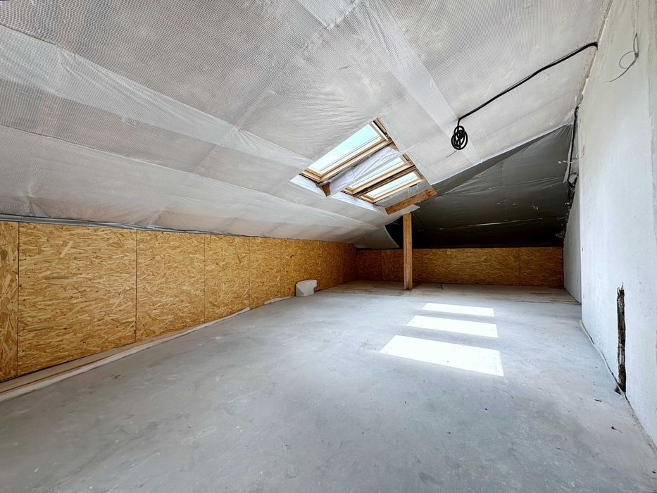 Продаж 6-кімнатної дворівневої квартири вул. Коциловського 13