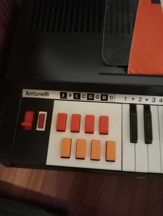 Órgão Elétrico Antonelli
