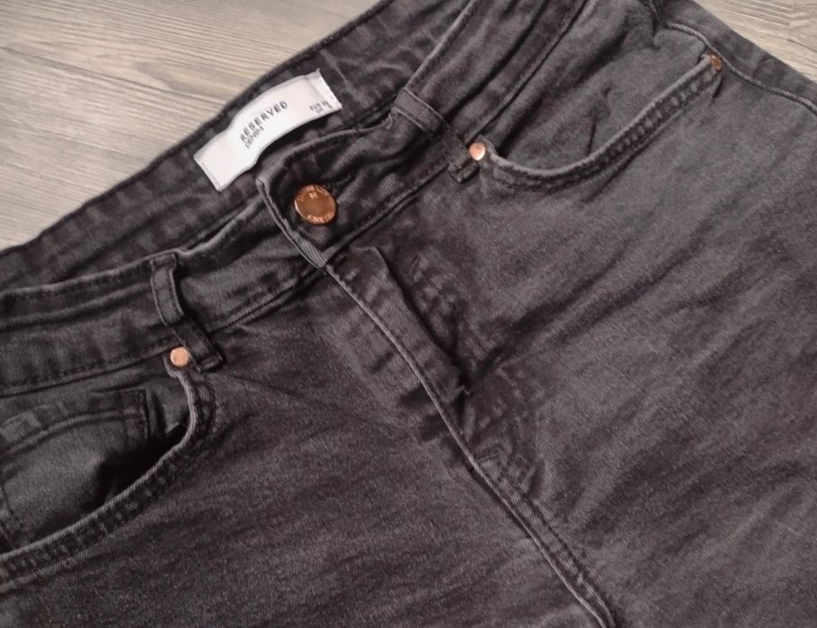 Spodenki/szorty Reserved 36