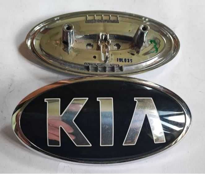Znaczek Kia 13cm na 6.5cm