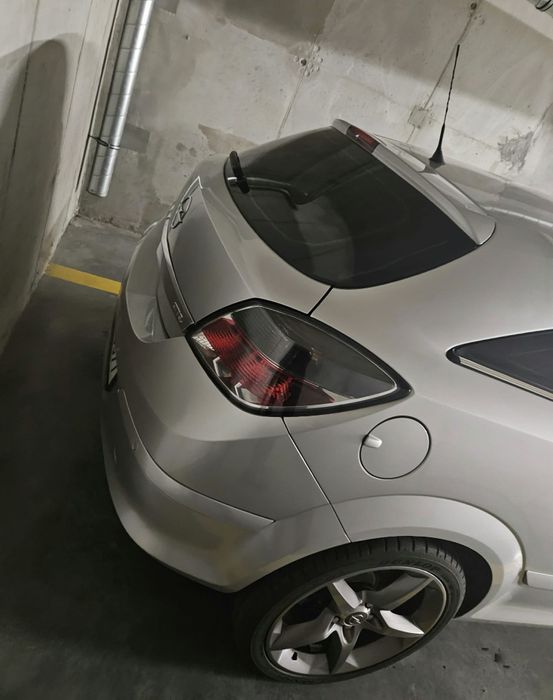 Opel Astra H GTC