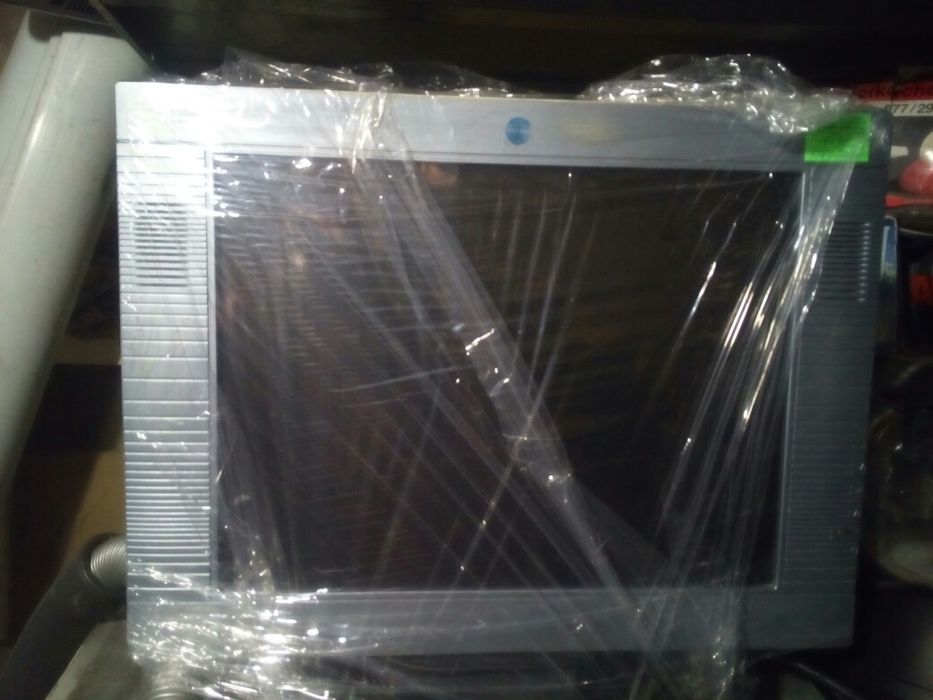 Монітор,телевізор.