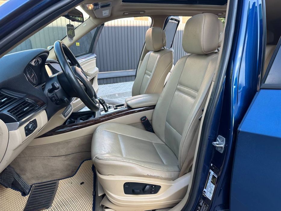 Продам BMW X5 E70 2010