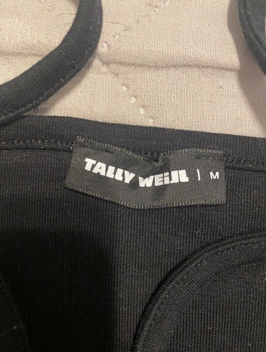 Crop top czarny  .