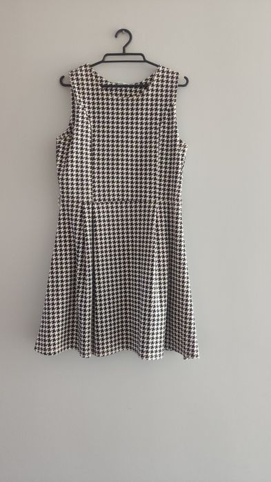 Elegancka sukienka