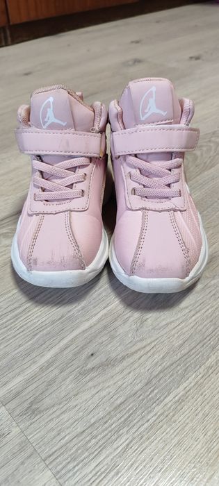 Кросівки для дівчинки