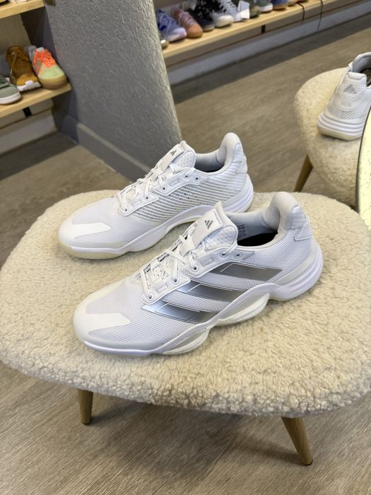 ОРИГІНАЛ 100% Adidas Stabil 16 Indoor Shoes | IE3584 оригінальні кросівки 45 розмір кроссовки для залу