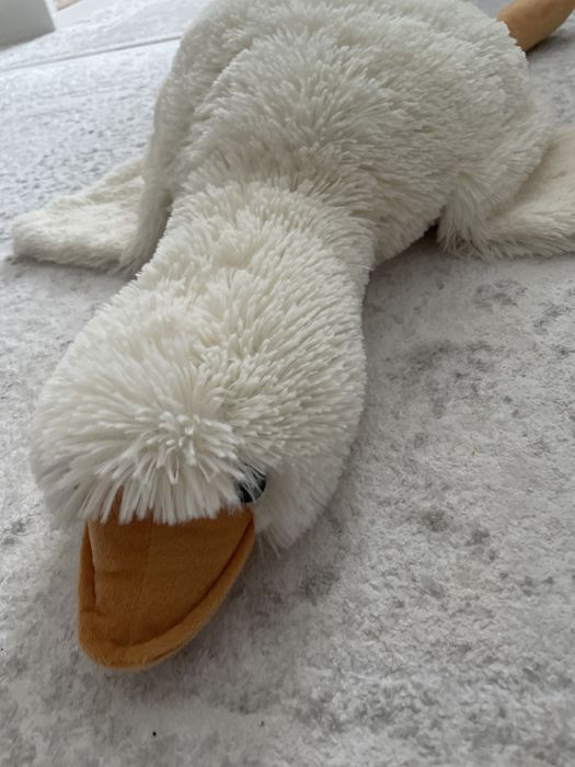 Іграшка гусь обнімусь ніжно кремового кольору