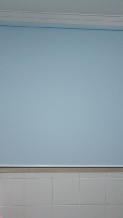 Estore/blackout azul claro