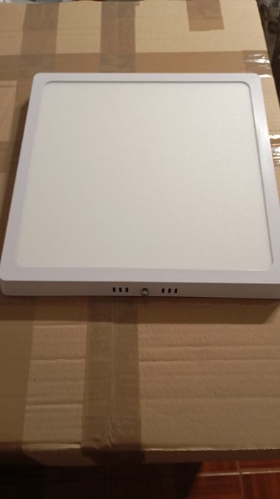 Plafon com LED's quadrado