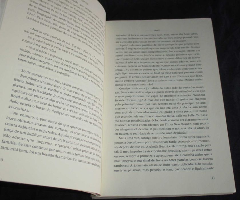 Livro Irmã Rosamund Lupton