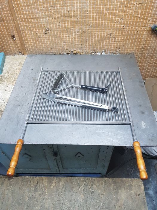 Щетка для чистки решеток, щипцы, шампура, решетка из нержавейки