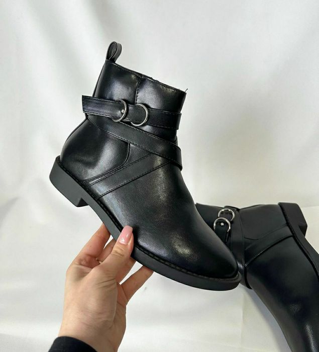 Чобітки ASOS нові!