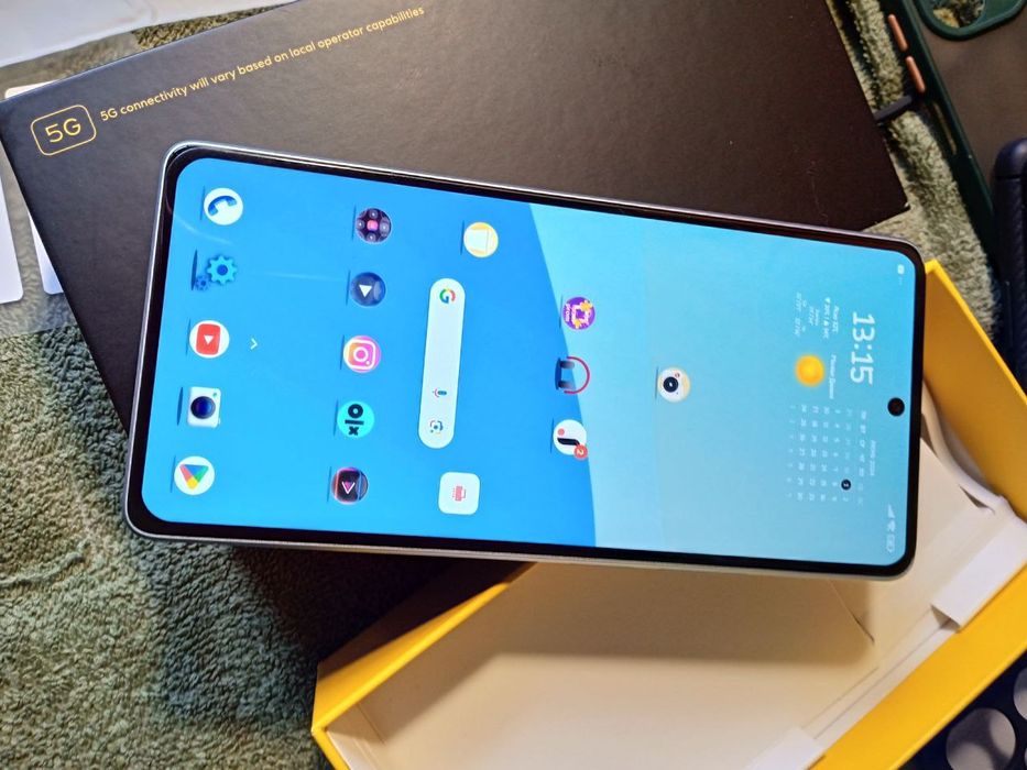 POCO F5 смартфон