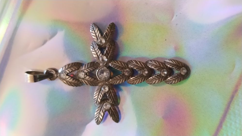 Cruz de ouro branco