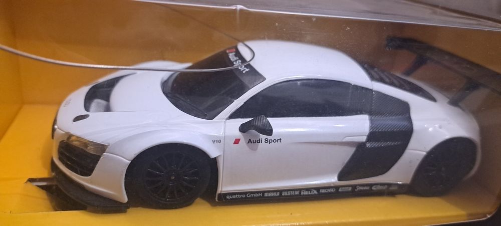 Audi R8 LMS telecomandado Novo na caixa