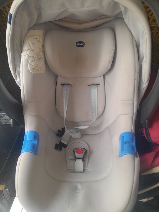 Cadeira AUTO CHICCO estado novo 10€