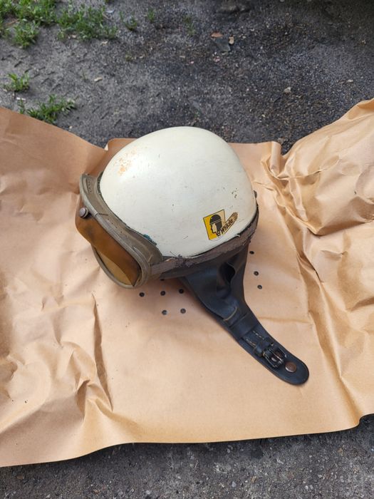 Stary kask orzeszek 56 Prl Gdr Ddr