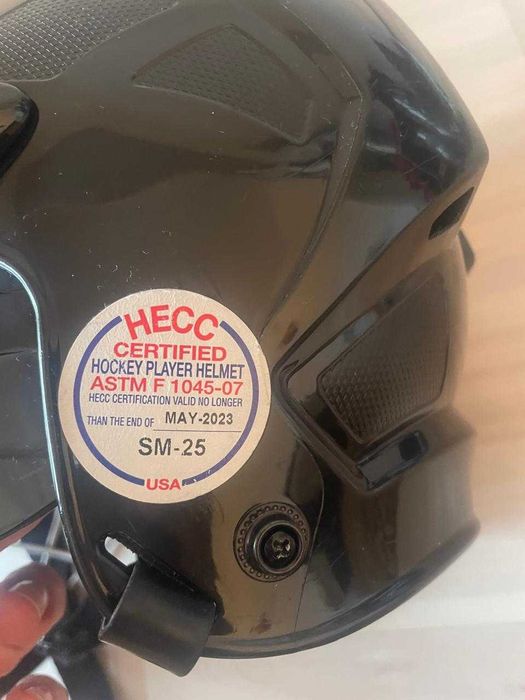 Дитячий хокейний шолом CCM FITLITE 3DS JR з захистом (решіткою)