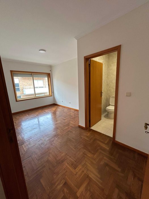 Apartamento T2 com Suite | 104 m² | Garagem | Grijó (Seixezelo)