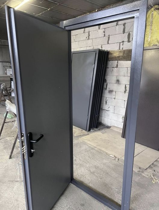 Двері металеві вхідні/стальні/надійні/виробник/Нестандарти/Доставка