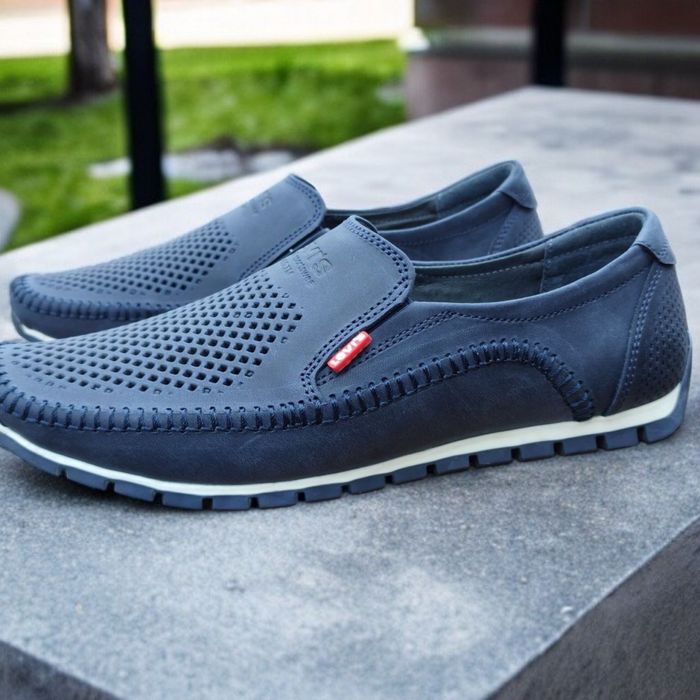 Чоловічі літні мокасини levis натуральна шкіра