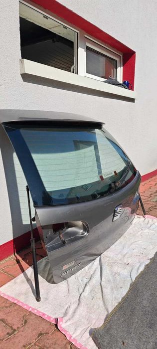 Klapa bagażnika z szybą – SEAT IBIZA III (bez lamp)