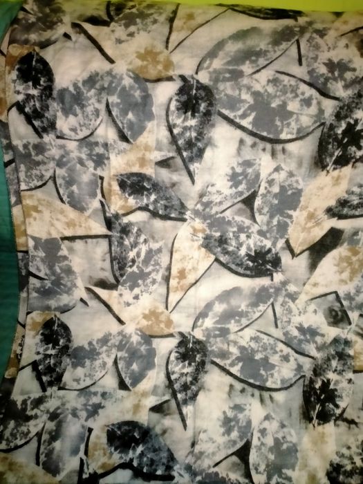Szal z wiscozy 192 x 67 jak nowy
